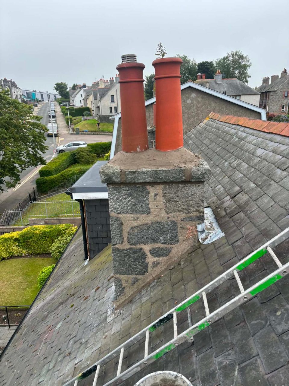 Chimney stack with ridge and ladder access