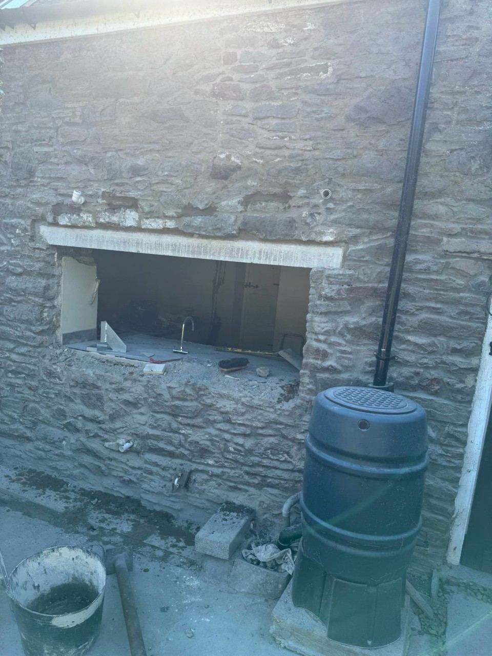 Stone wall, new opening