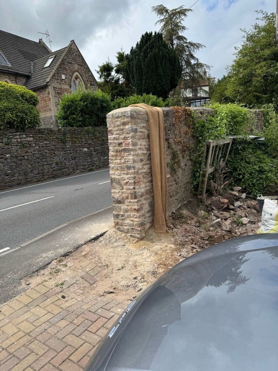 Stone pillar