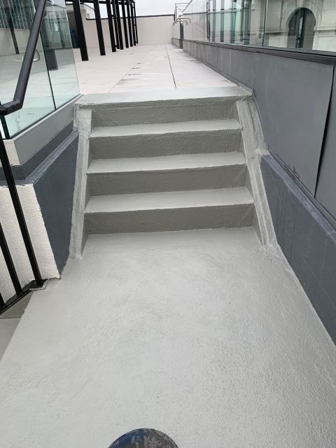 Mastic asphalt steps and landing