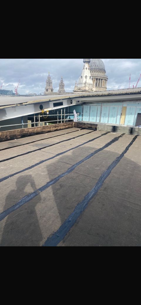 Hot melt flat roof to a commercial terrace